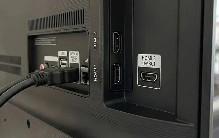 درگاه HDMI مناسب برای کاهش تأخیر ورودی تلویزیون